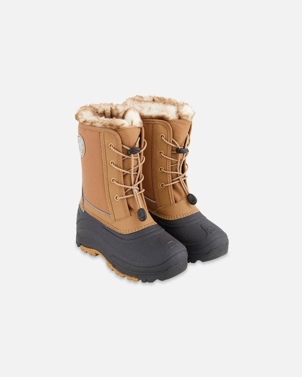 Brown Sugar winter boots, pair in angled front view